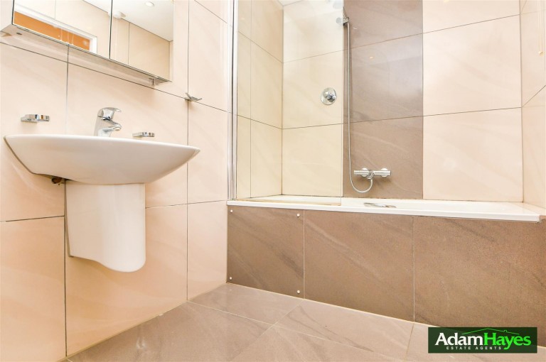 Lincoln Road, East Finchley, N2