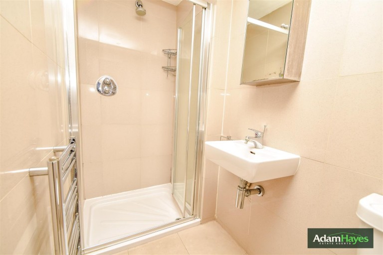 Ballards Lane, Finchley Central, N3