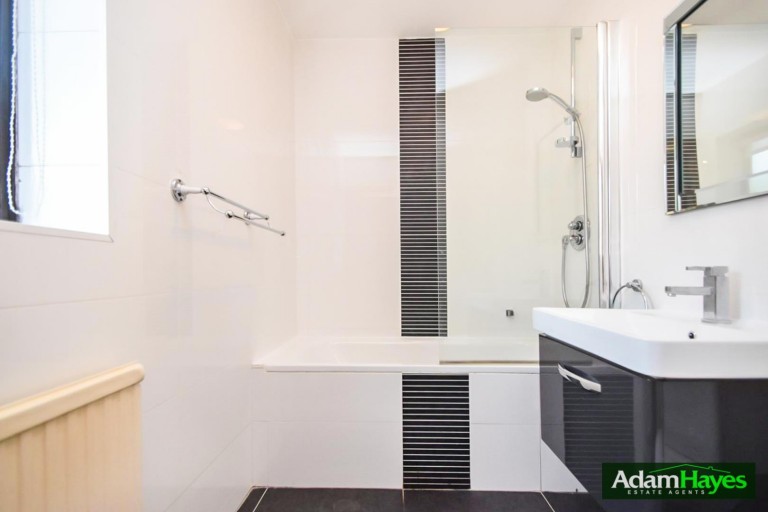 Spencer Close, Finchley Central, N3