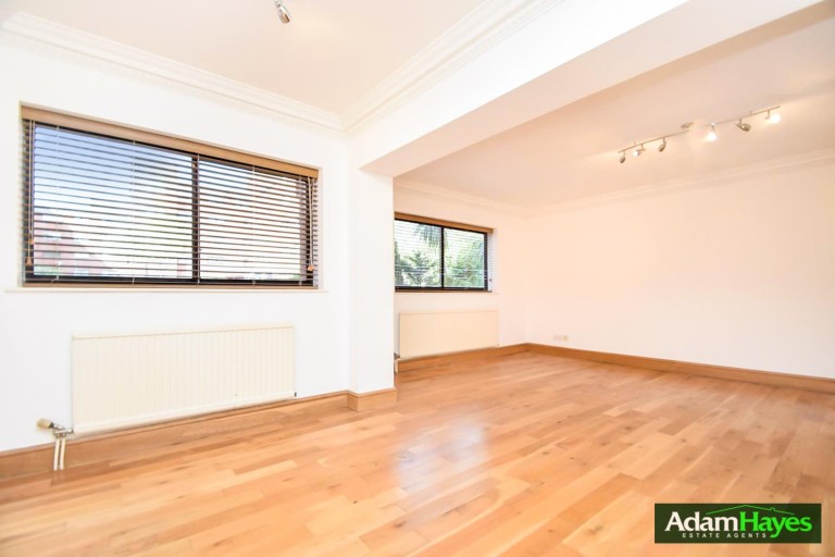 Spencer Close, Finchley Central, N3