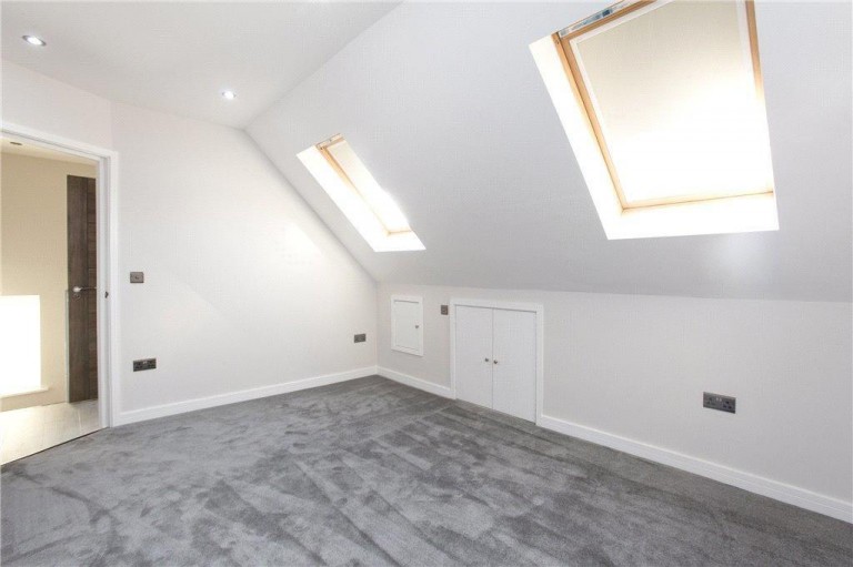 Wentworth Park, Finchley, N3