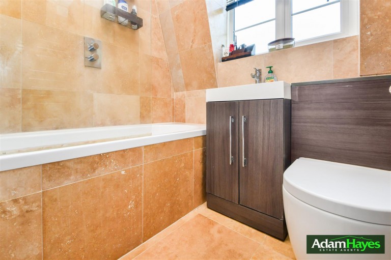 Waverley Grove, Finchley, N3