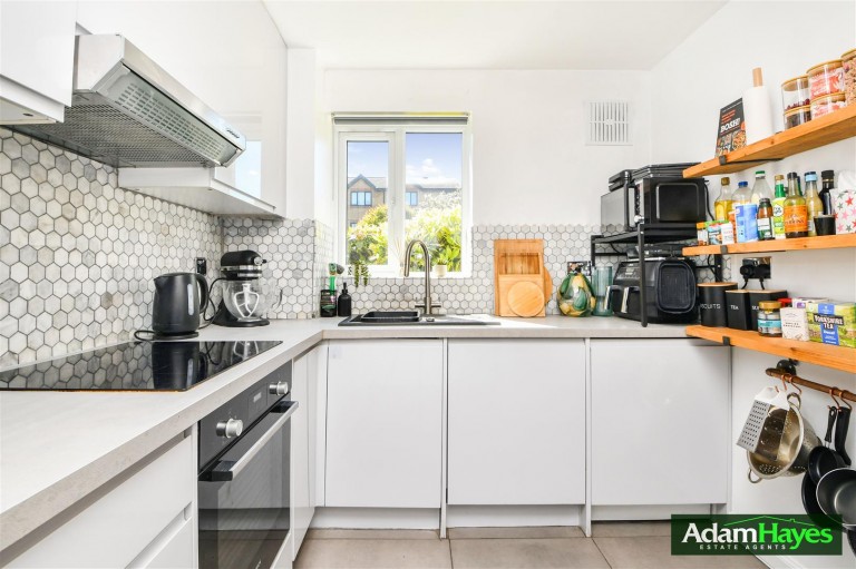 Blackdown Close, East Finchley, N2