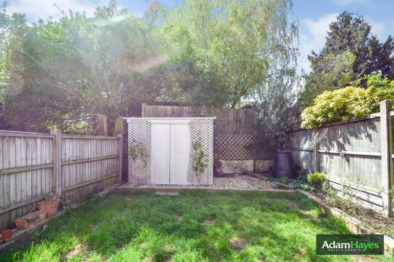 Glebe Road, Finchley Central, N3