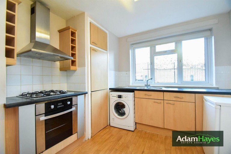 Quinta Drive, Barnet, EN5