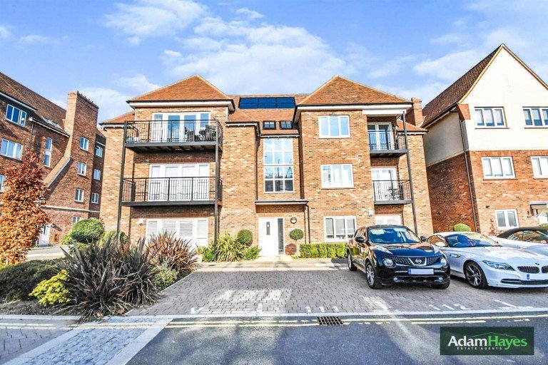 Henry Darlot Drive, Mill Hill, NW7