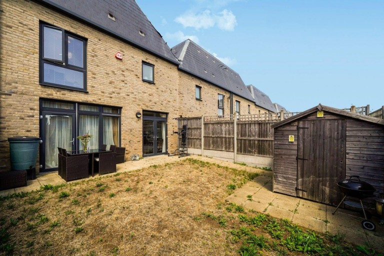 Minotaur Drive, Barnet, EN5