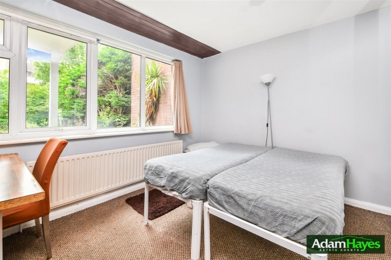 Waverley Grove, Finchley, N3