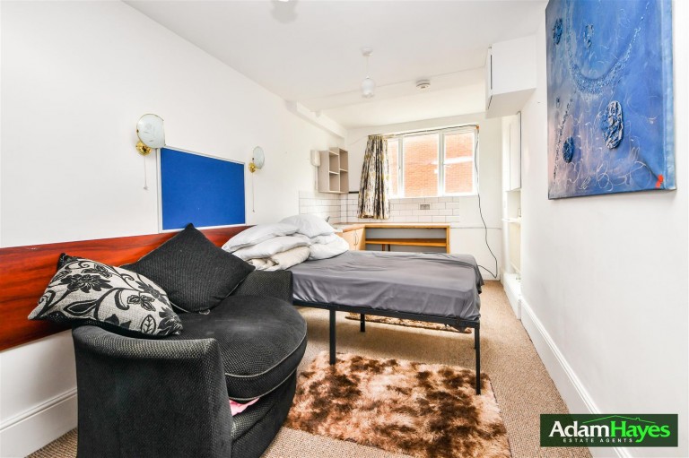 Waverley Grove, Finchley, N3