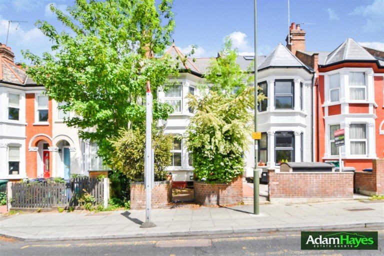 Dollis Road, Finchley Central, N3