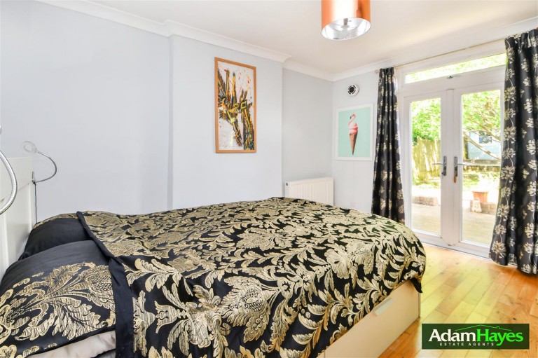 Dollis Road, Finchley Central, N3