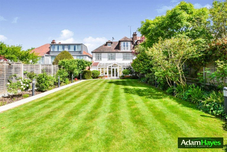 Church Vale, East Finchley, N2