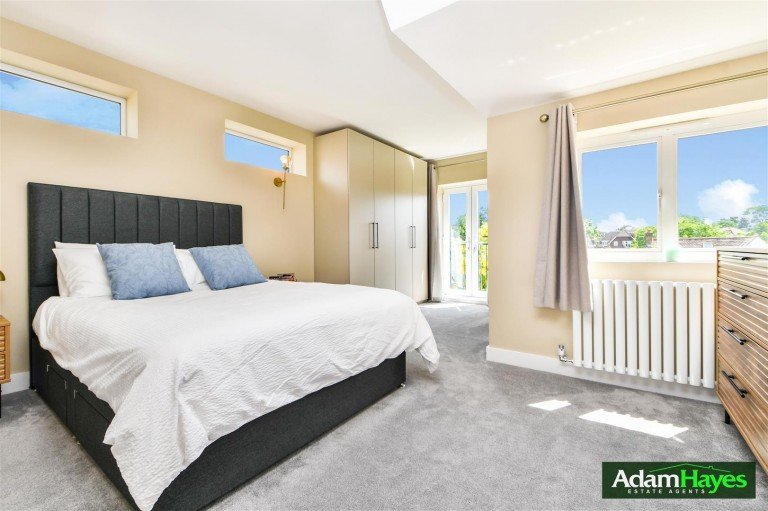 Friary Road, North Finchley, N12