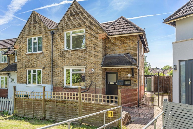 Woodhouse Road, North Finchley, N12