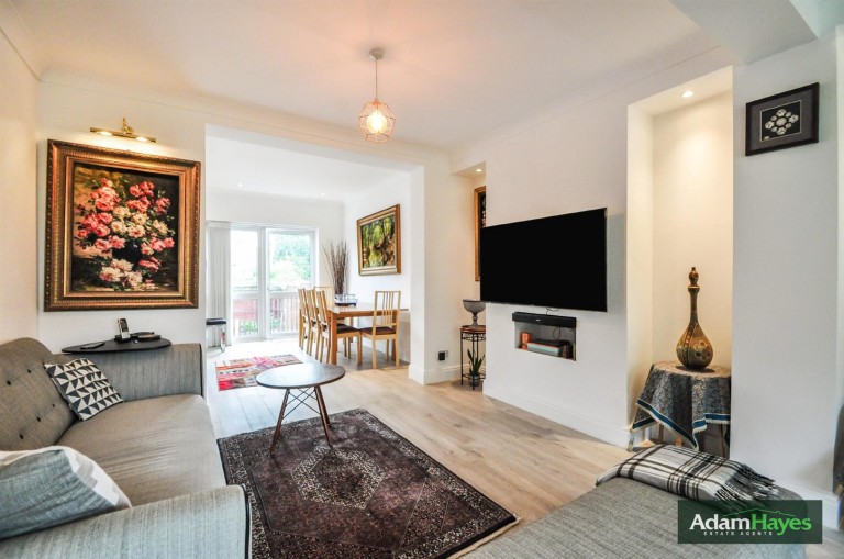Great North Road, Barnet, EN5