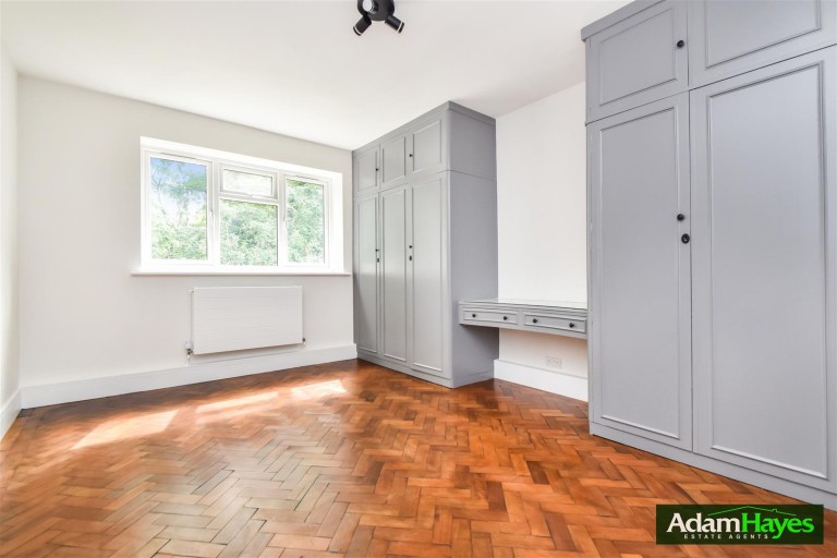 Holders Hill Road, Hendon, NW4