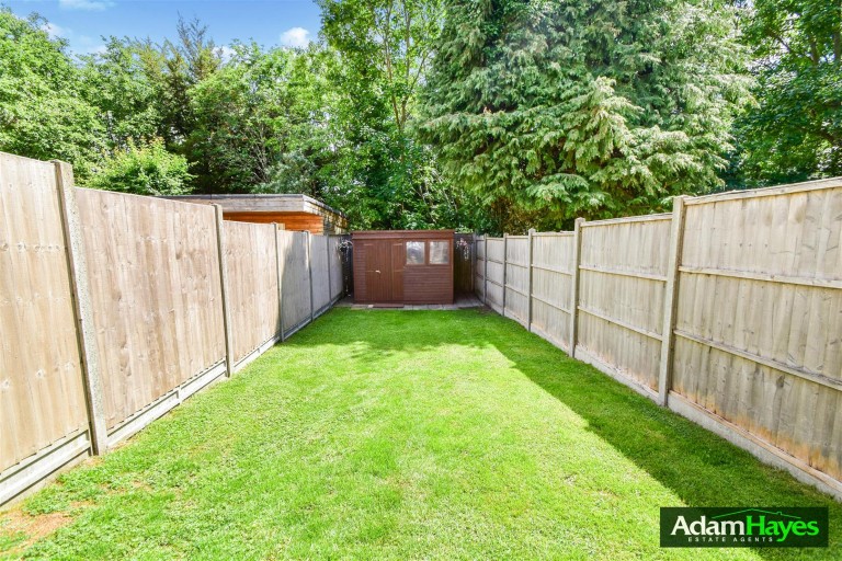 Glebe Road, Finchley Central, N3