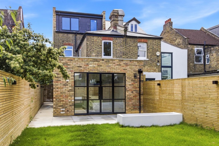 Lincoln Road, East Finchley, N2