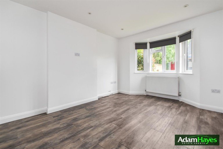 Lankaster Gardens, East Finchley, N2