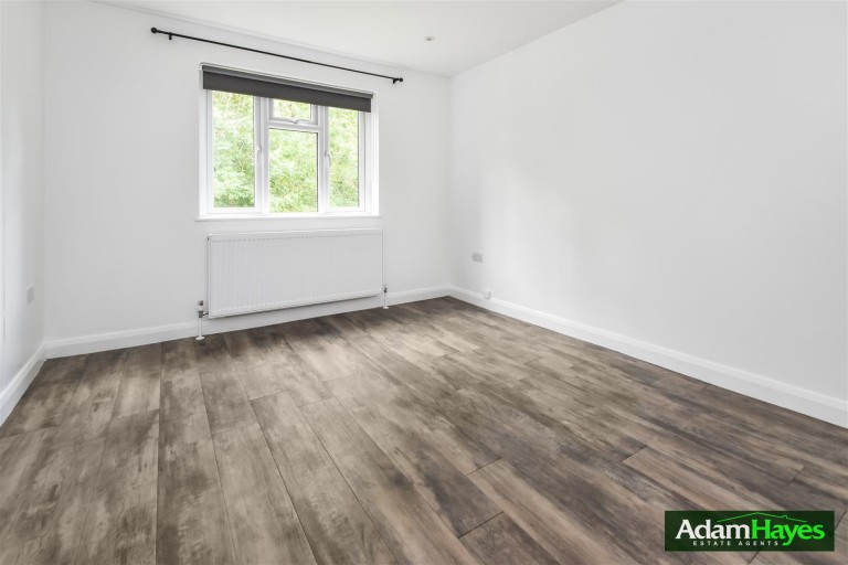 Lankaster Gardens, East Finchley, N2