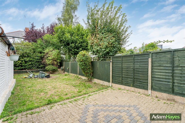 Thurlestone Avenue, North Finchley, N12