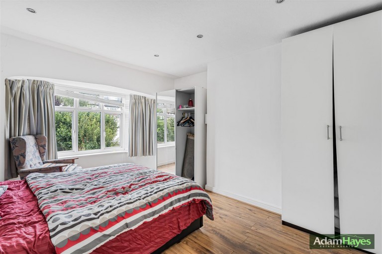 Thurlestone Avenue, North Finchley, N12