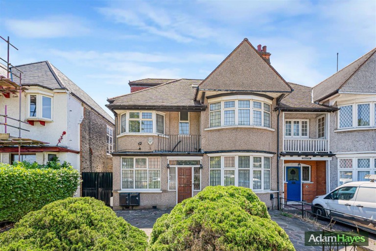 East End Road, Finchley Central, N3