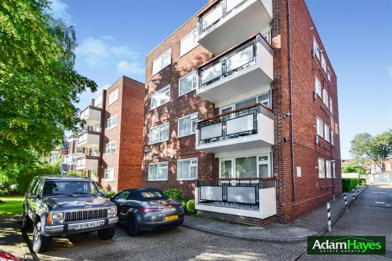 Etchingham Park Road, Finchley Central, N3