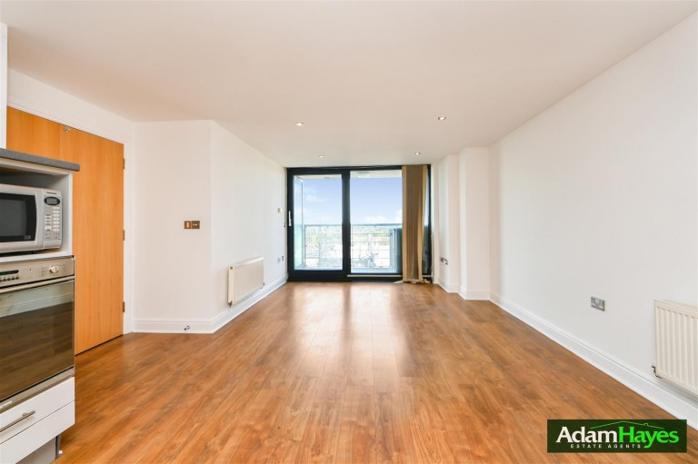 Kingsway, North Finchley, N12