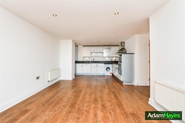 Kingsway, North Finchley, N12