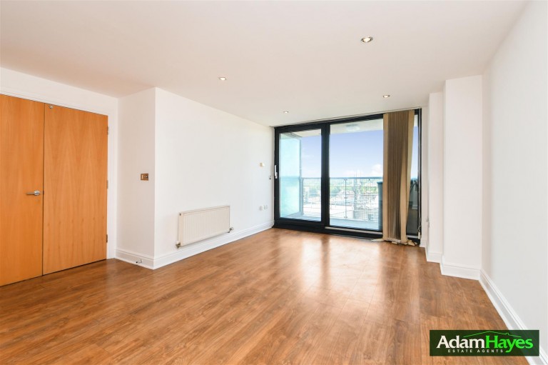 Kingsway, North Finchley, N12